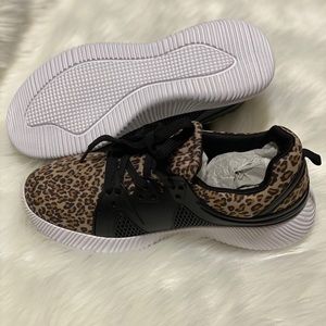 Leopard print shoe